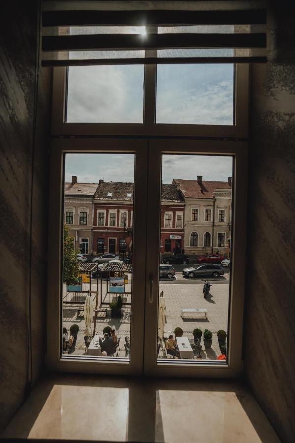 The Downtown Nest Lejlighed Cluj-Napoca Eksteriør billede